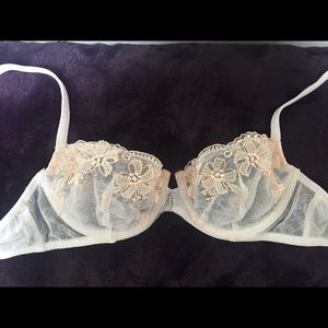 Victoria Secret bra